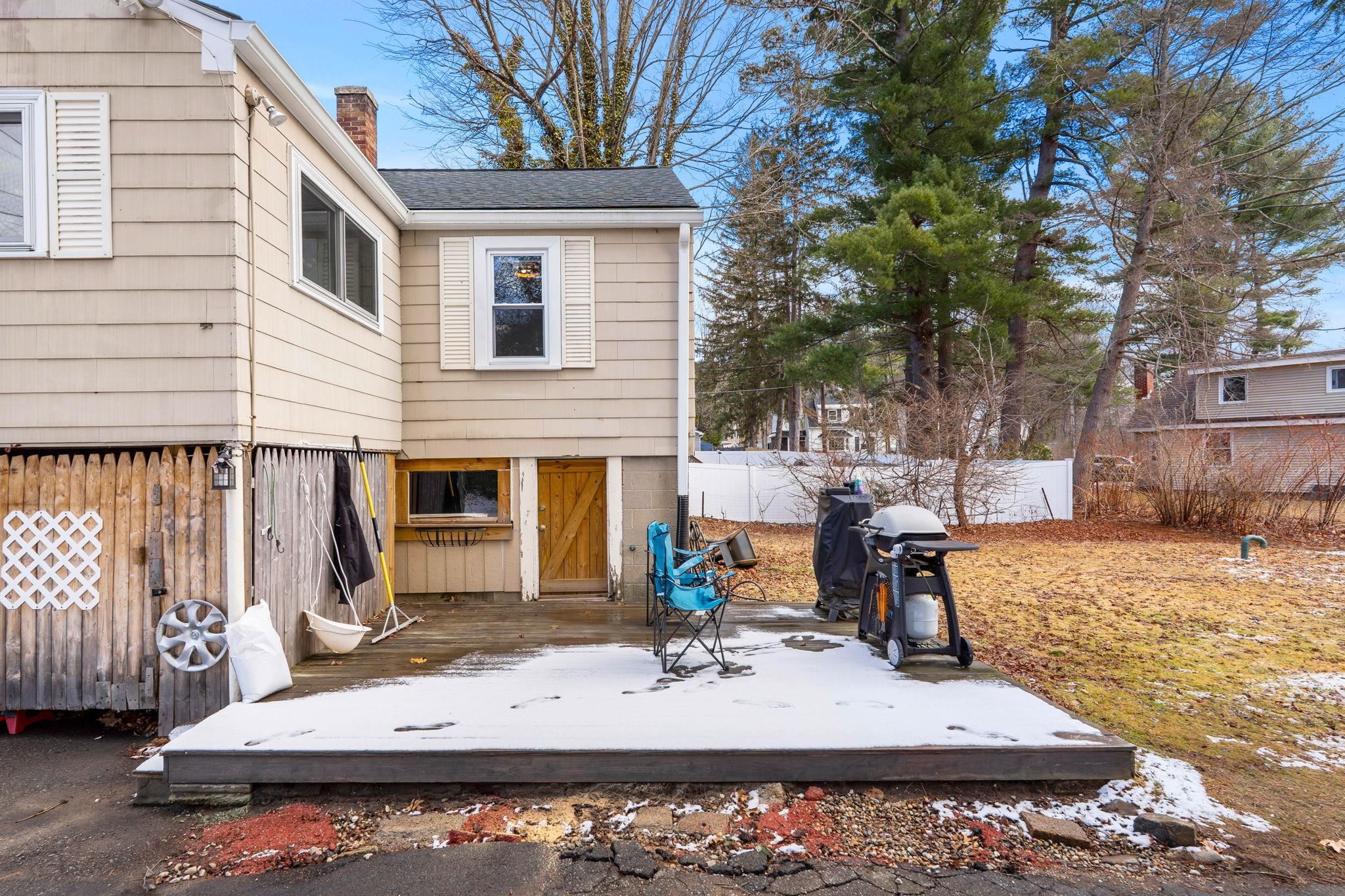 20 North Main Street Salem, NH 03079 - Photo 40 of 46