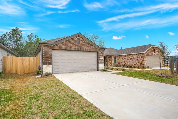 $1,800 | 9605 Last Maples Trail, Conroe, TX 77303