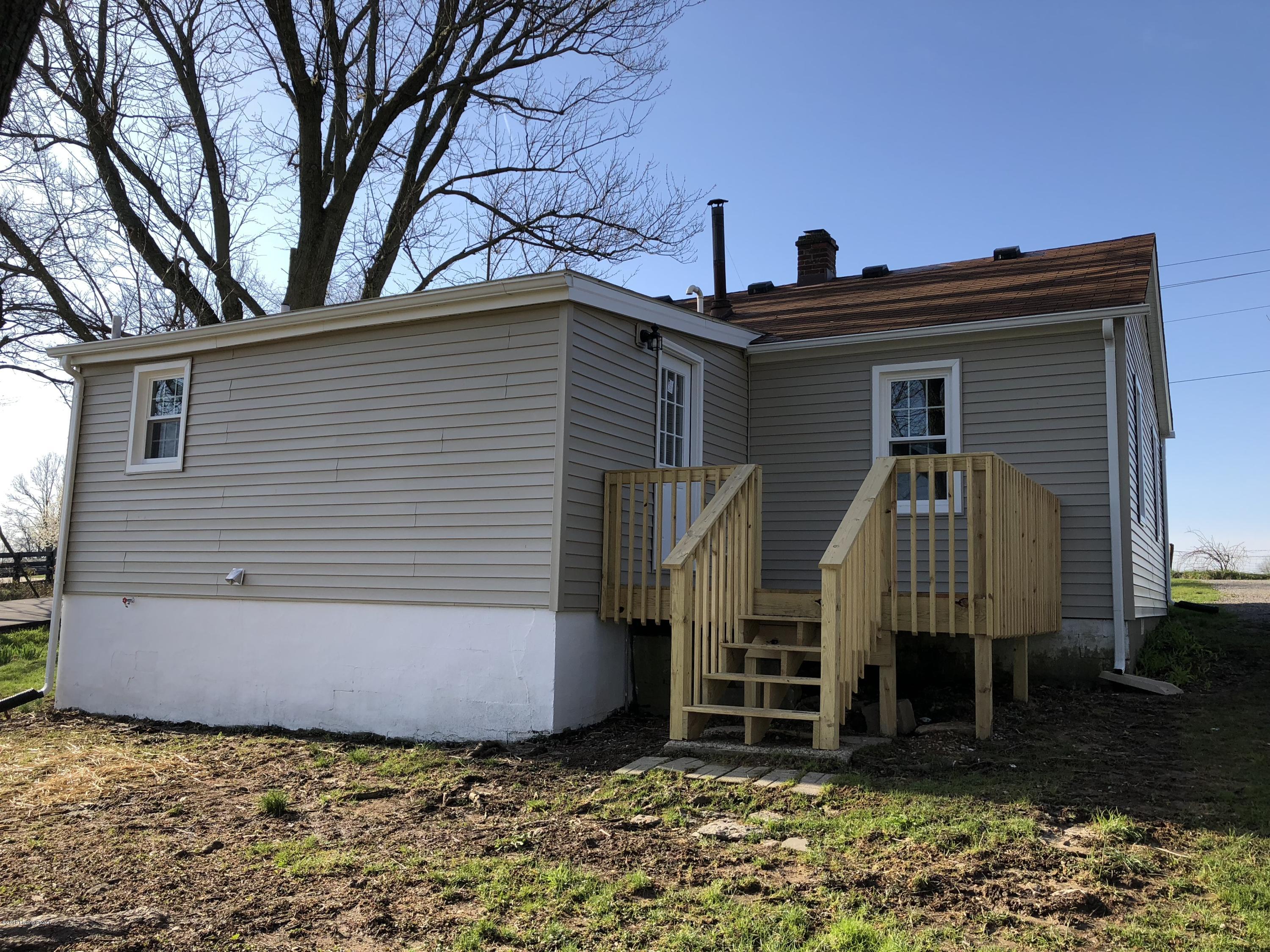 3888 Aiken Road Simpsonville, KY 40067 - Photo 9 of 10 New deck