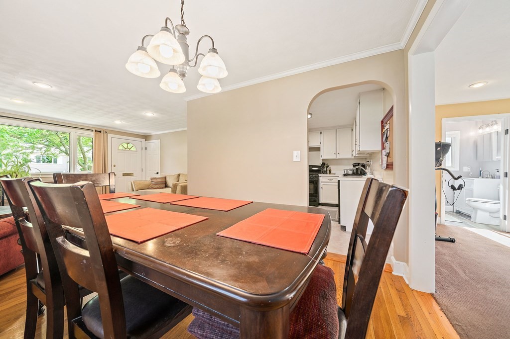 87 Amherst Road Braintree, MA 02184 - Photo 8 of 32 Gallery Image 8