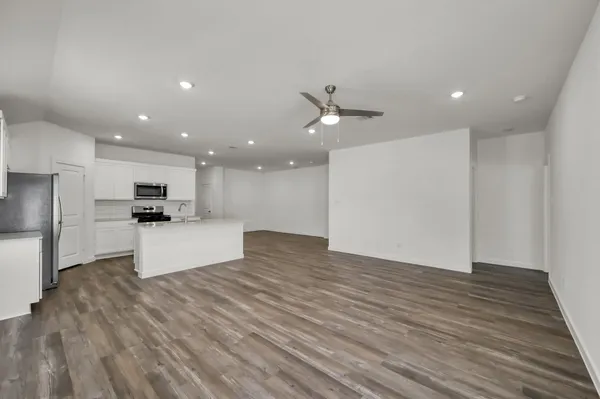 $2,550 | 647 Delicate Arch Drive, Conroe, TX 77303