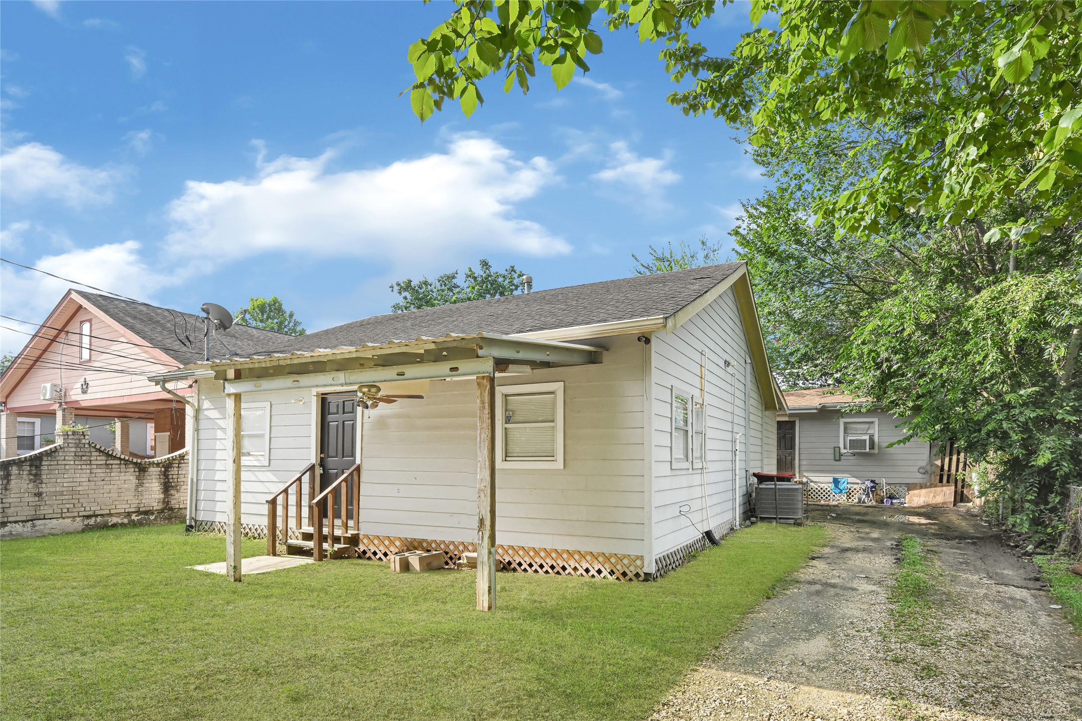 14336 Victoria Street Houston, TX 77015 - Photo 6 of 20