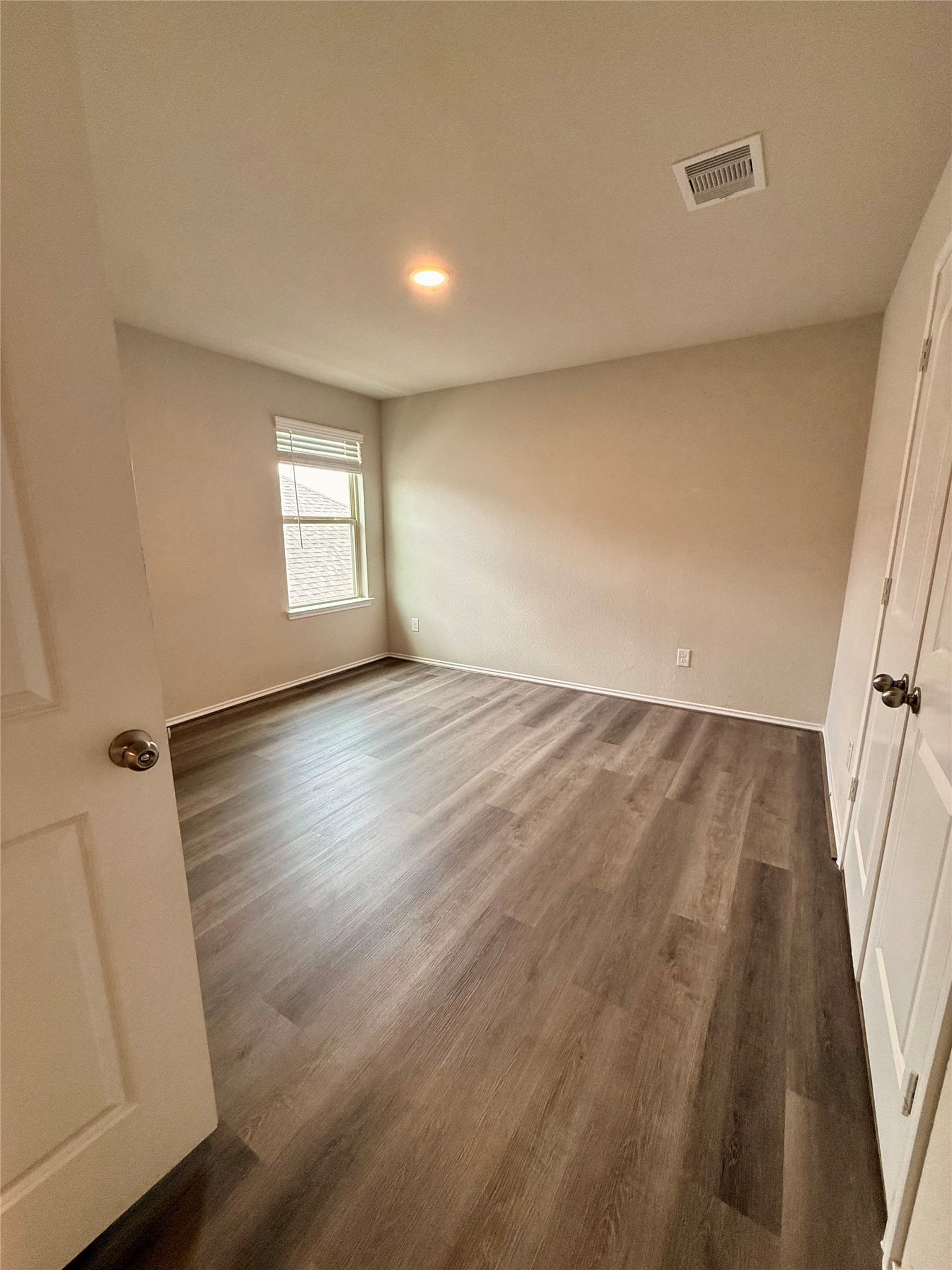 9278 Inland Leather Lane Conroe, TX 77385 - Photo 24 of 35 Guest room 3