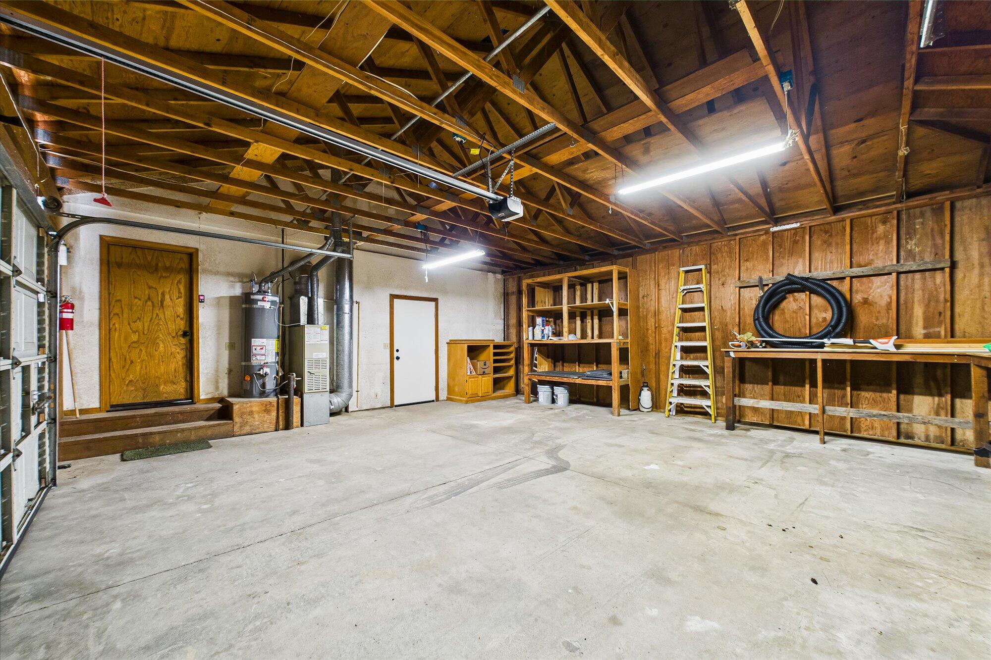 2097 Wrigley Road Eureka, CA 95503 - Photo 21 of 61