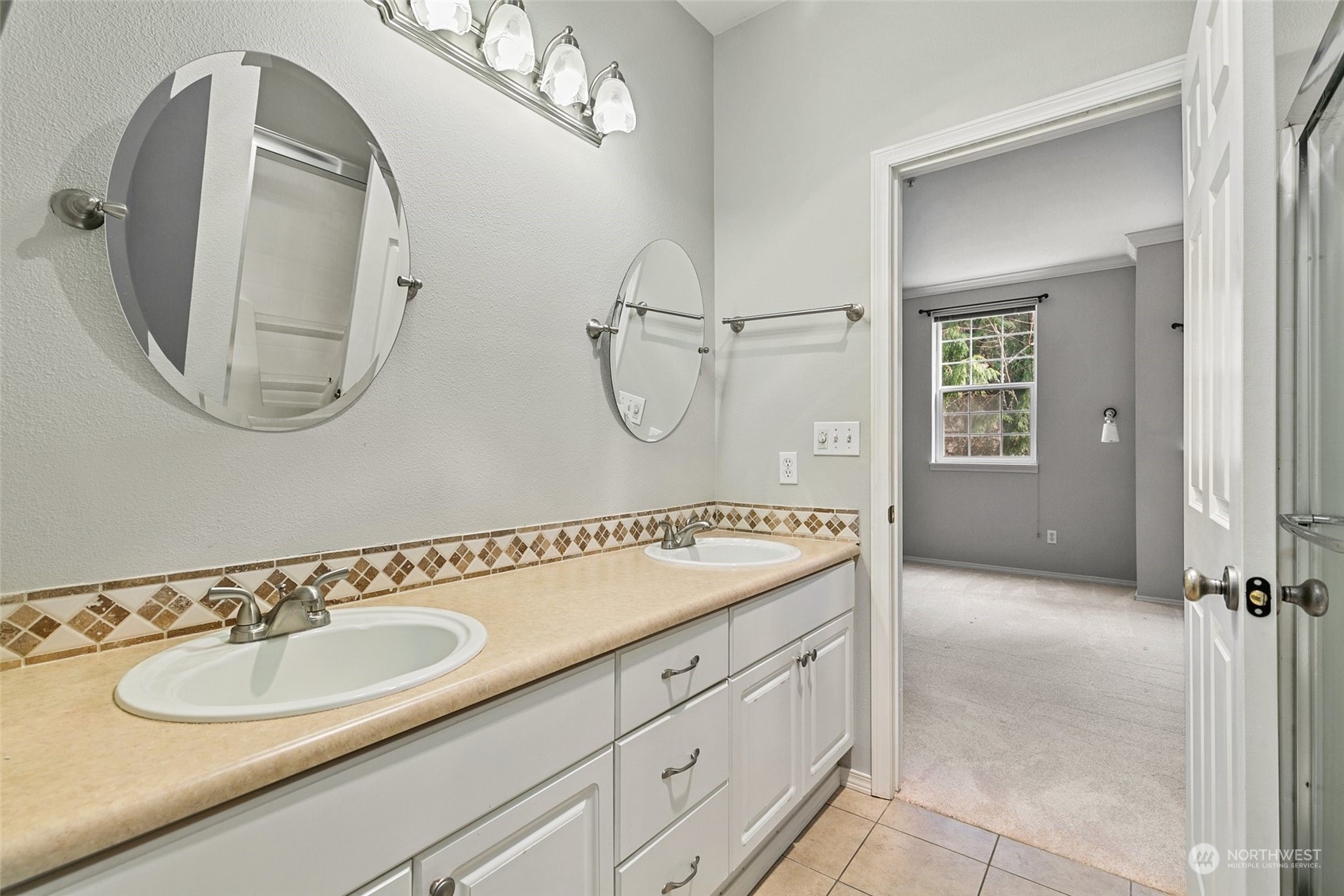 1800 Northeast 40th Street, Unit B1 Renton, WA 98056 - Photo 25 of 36 Gallery Image 25
