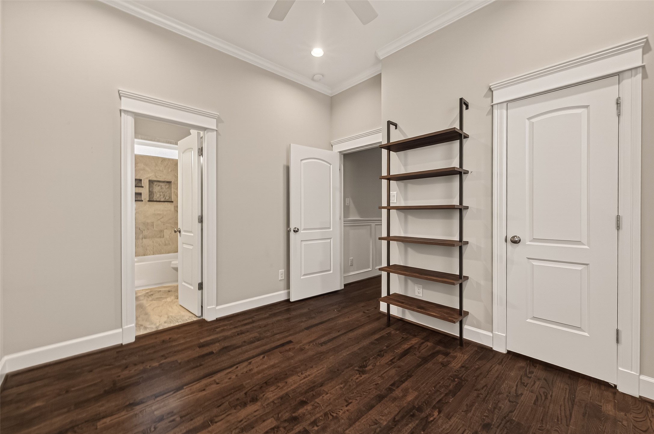 1431 West 25th Street Houston, TX 77008 - Photo 30 of 43 an empty room with wooden floor closet and windows