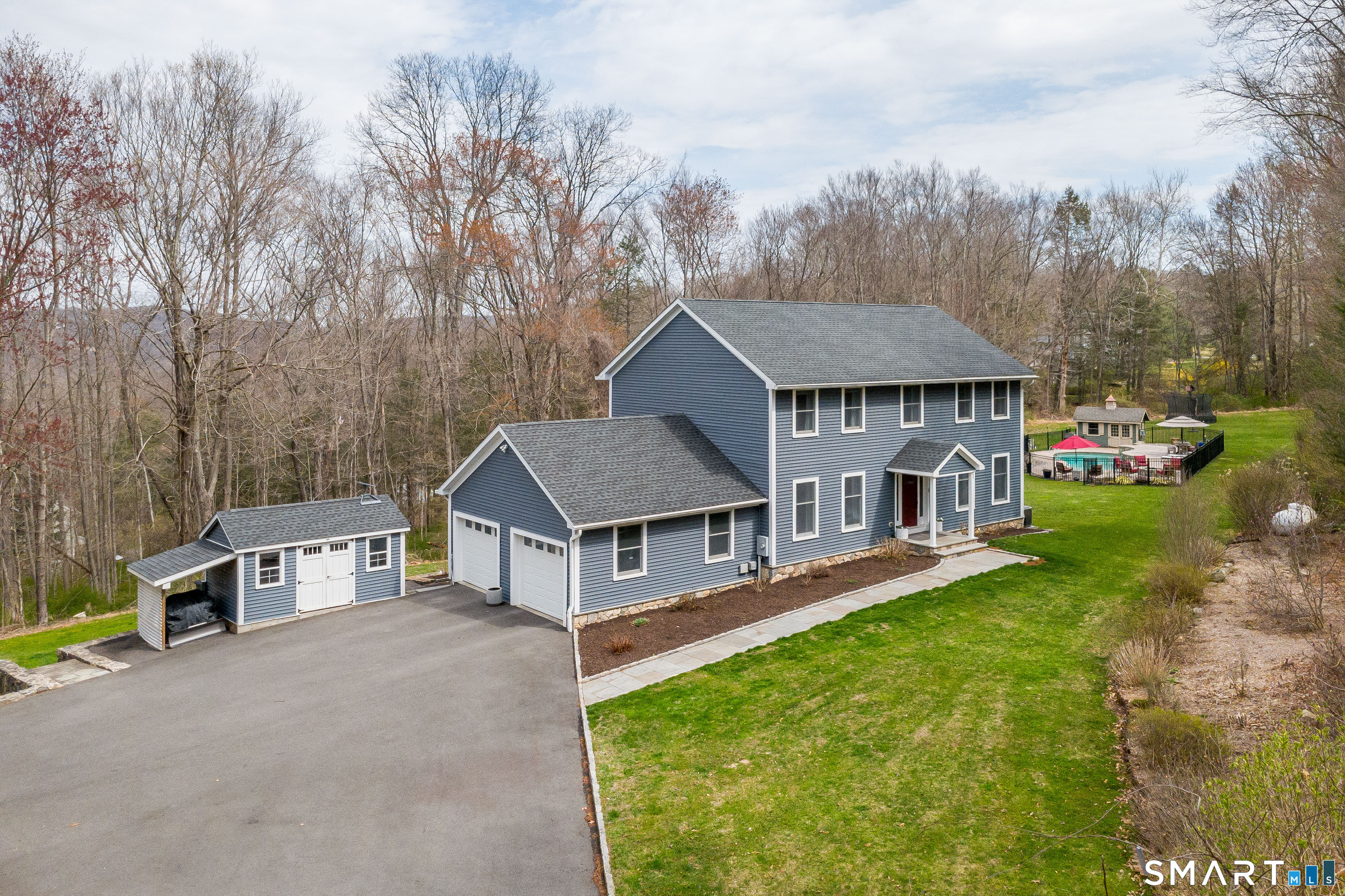 Beautiful Updated Colonial With Saltwater Pool