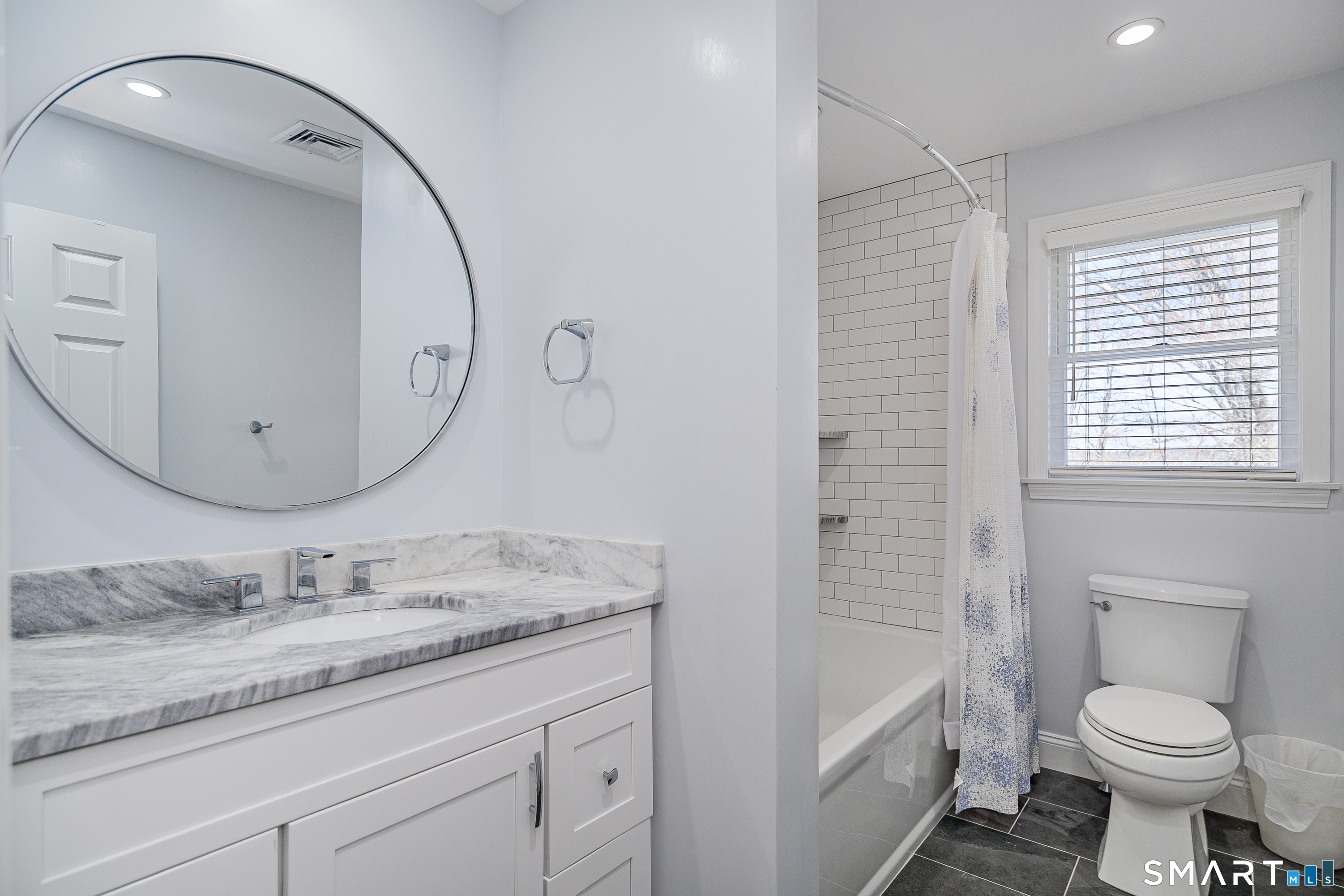 44 Gelding Hill Road Newtown, CT 06482 - Photo 25 of 39 Updated Hall Bath With Tub/Shower Combination