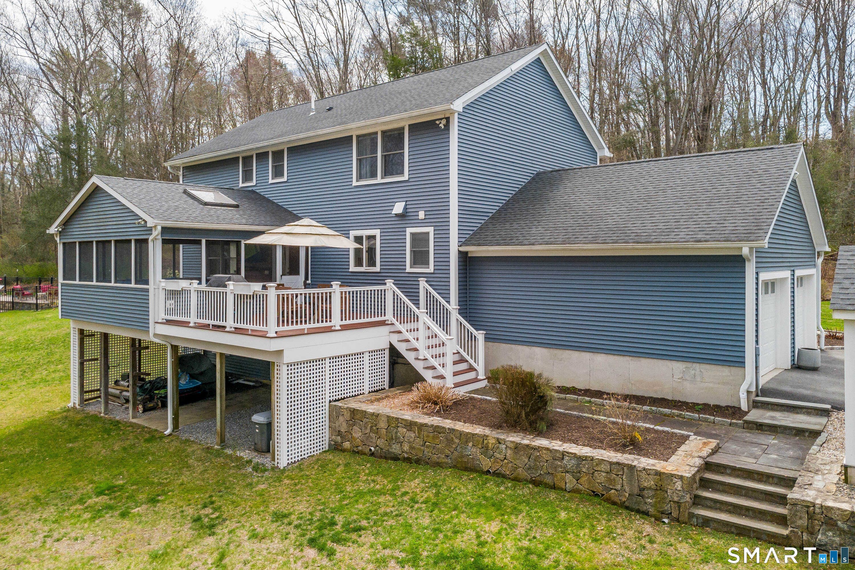 44 Gelding Hill Road Newtown, CT 06482 - Photo 30 of 39 Mew Roof, Siding and Maintenance Free Trim