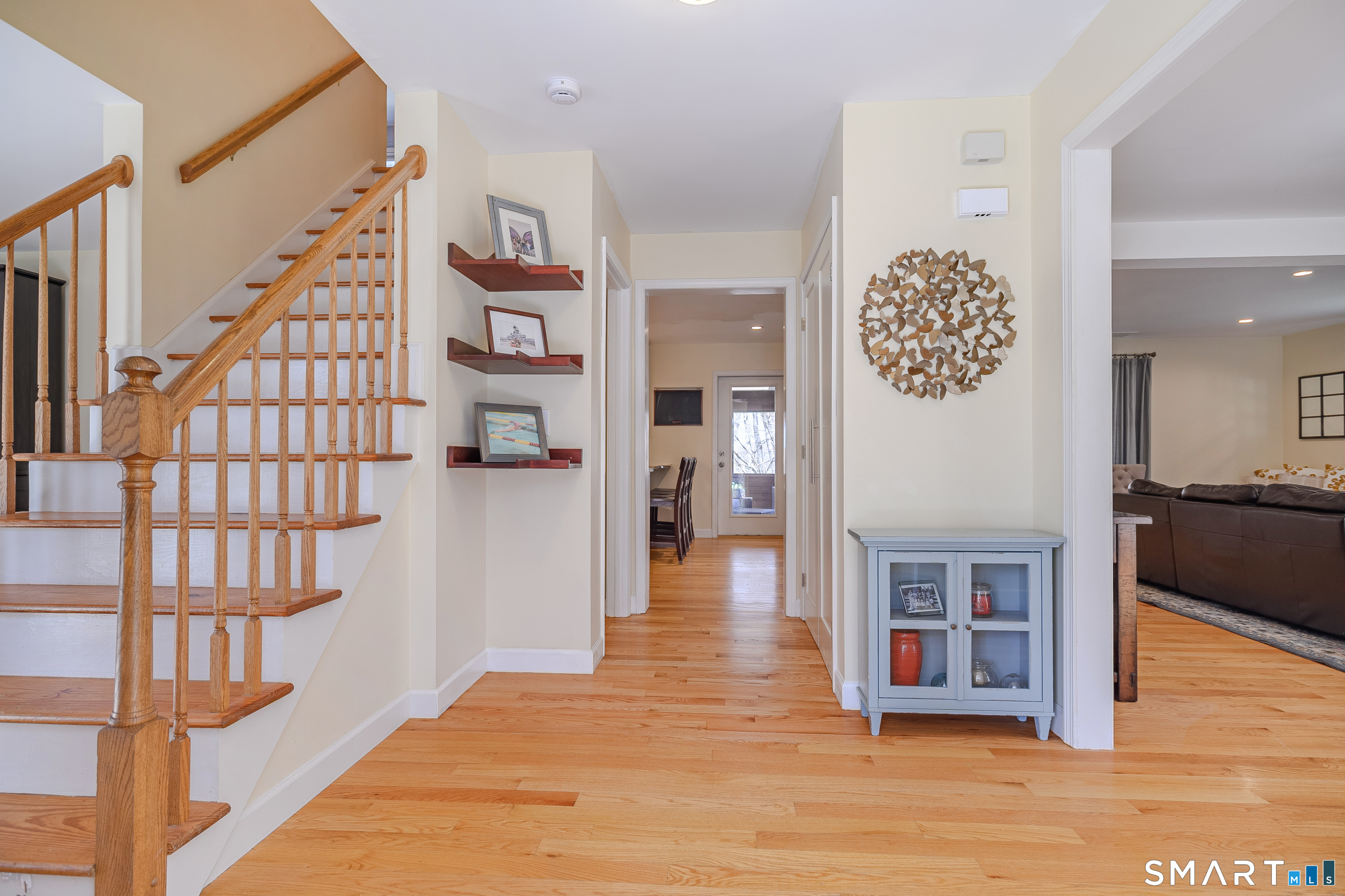 44 Gelding Hill Road Newtown, CT 06482 - Photo 4 of 39 Front Entrance