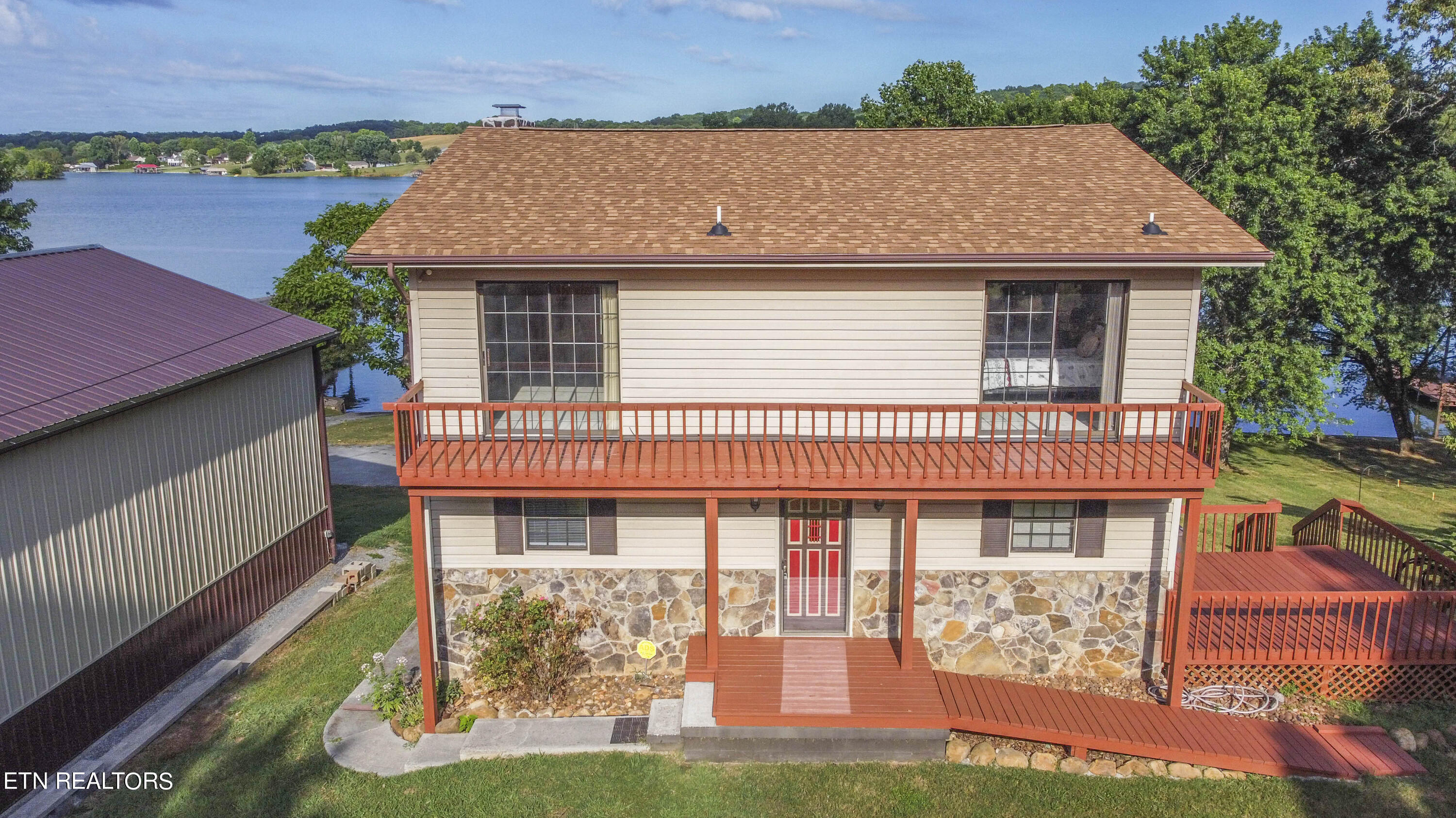 1090 Pin Hook Road Spring City, TN 37381 - Photo 38 of 41 Fresh Decks and Patio