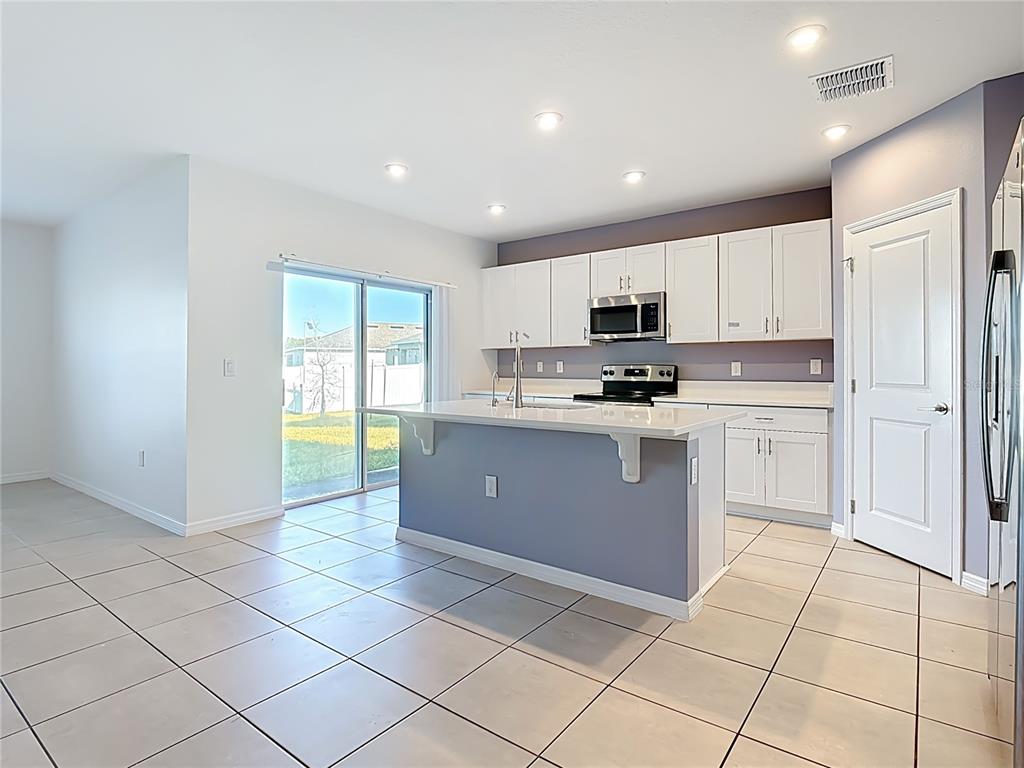 4291 Southern Vista Loop St. Cloud, FL 34772 - Photo 8 of 57