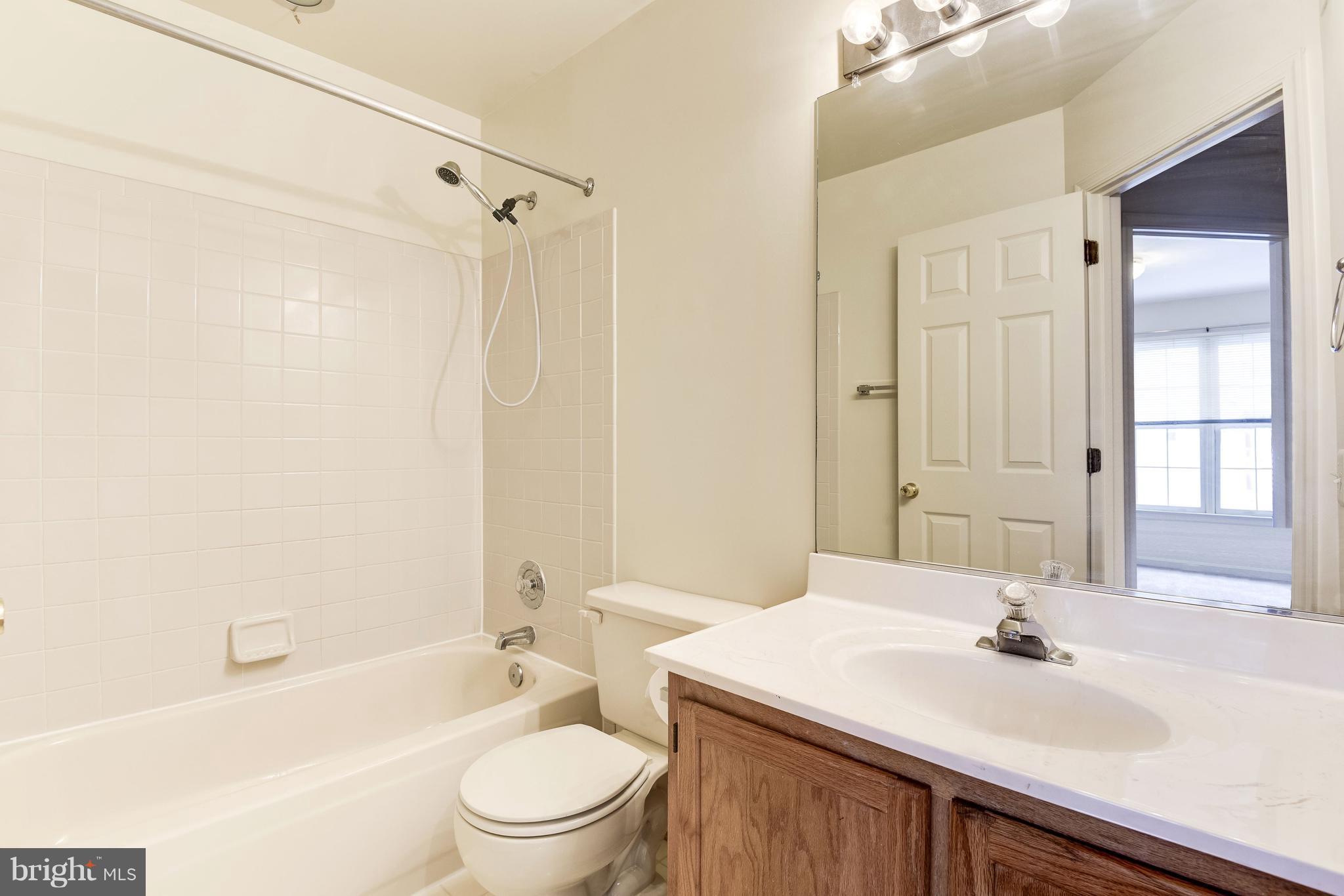 2121 Colonel Way Odenton, MD 21113 - Photo 20 of 30 Second Full Bath