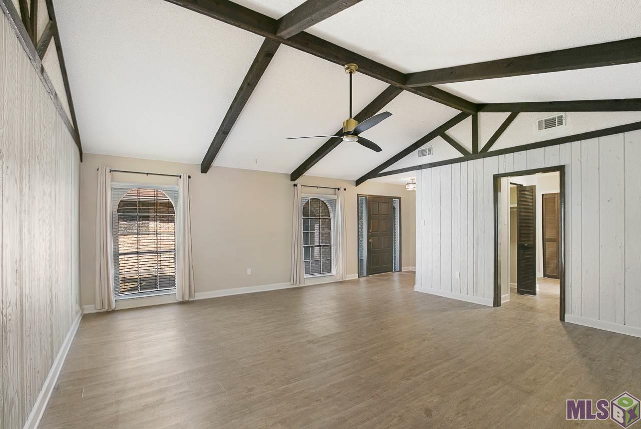13022 Deerpath Way Baton Rouge, LA 70816 - Photo 13 of 23 What a Master Bedroom!