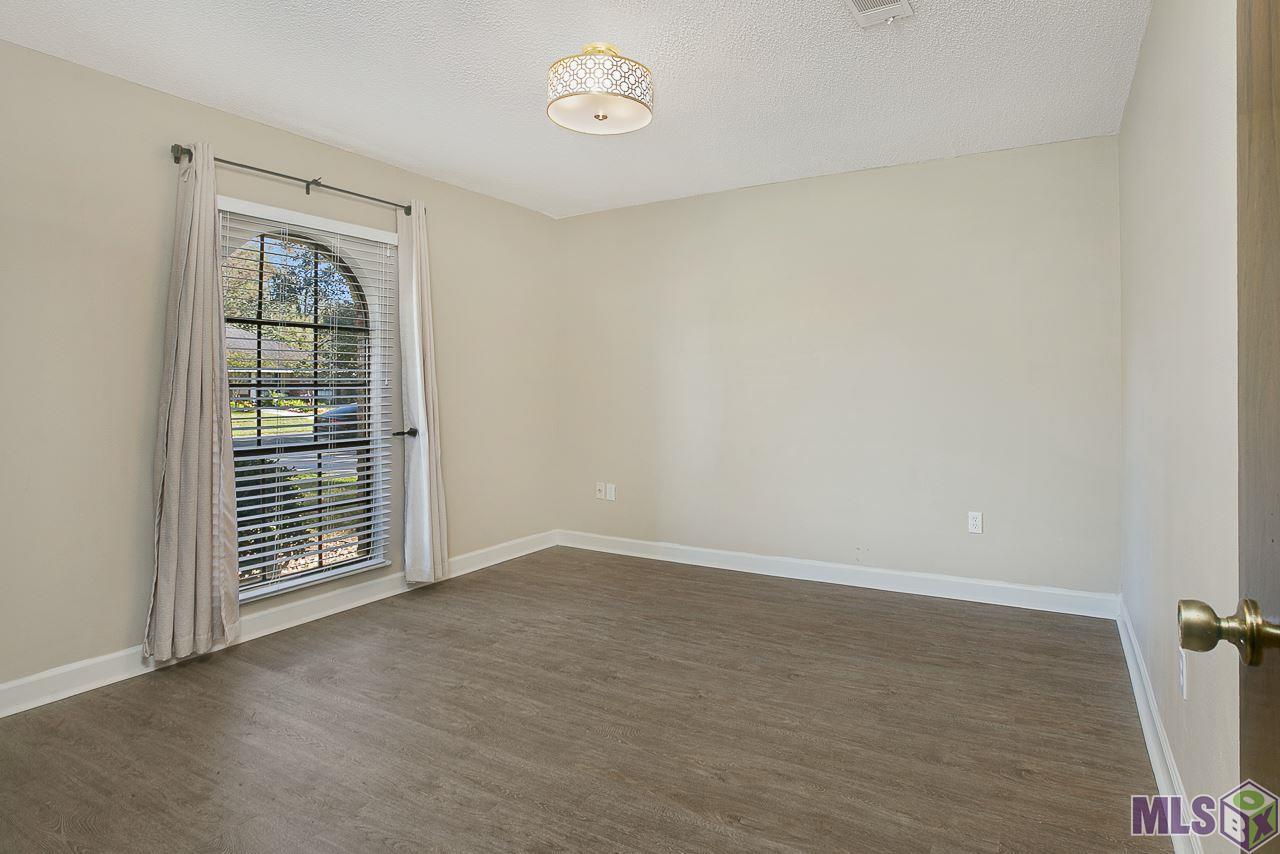 13022 Deerpath Way Baton Rouge, LA 70816 - Photo 19 of 23 And Another Additional Bedroom!