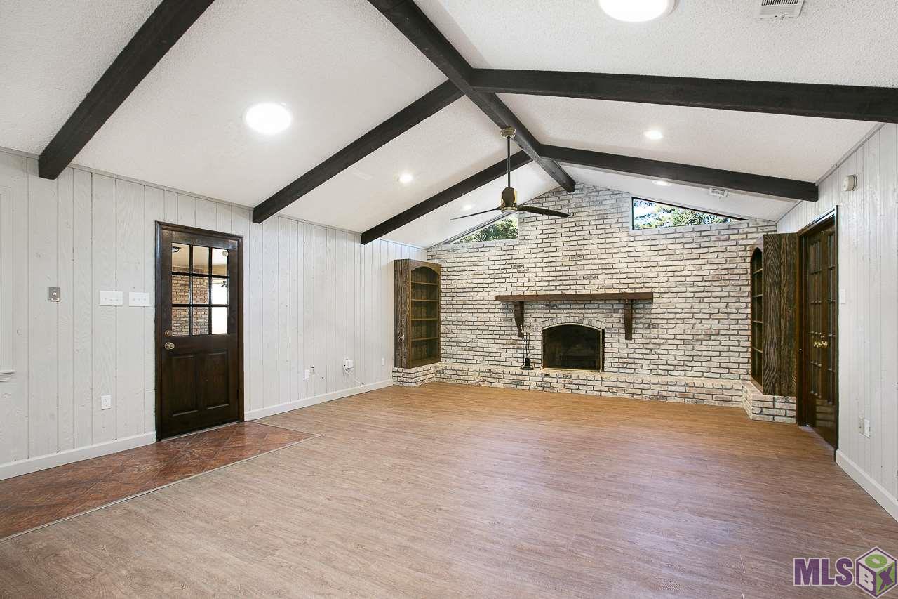 13022 Deerpath Way Baton Rouge, LA 70816 - Photo 5 of 23 Look at This Den!