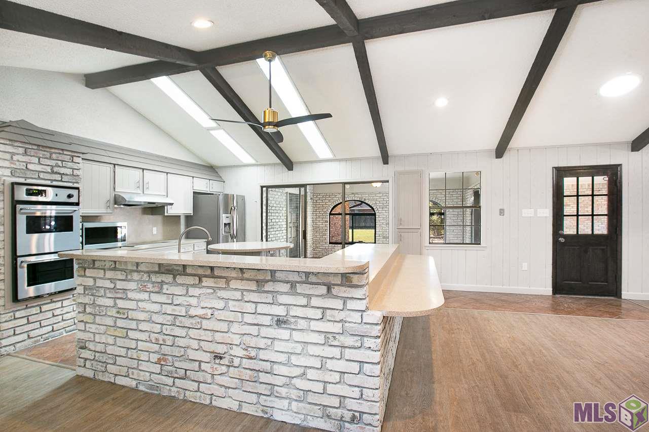 13022 Deerpath Way Baton Rouge, LA 70816 - Photo 6 of 23 Cute Kitchen!