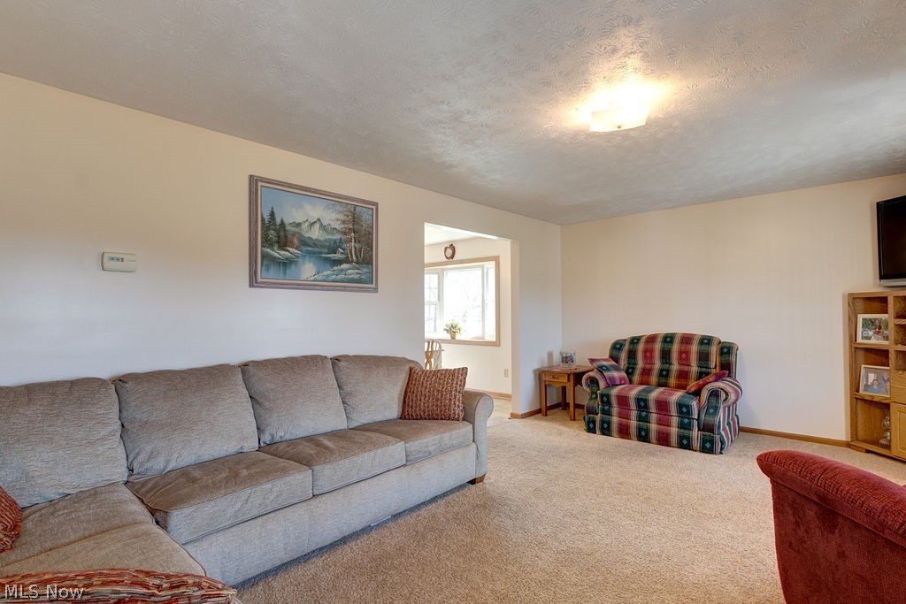14808 Ensign Road Burton, OH 44021 - Photo 10 of 29