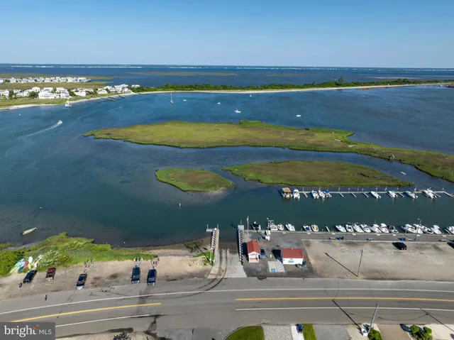 $1,899,000 | 6 West 11th Street, Barnegat Light, NJ 08006