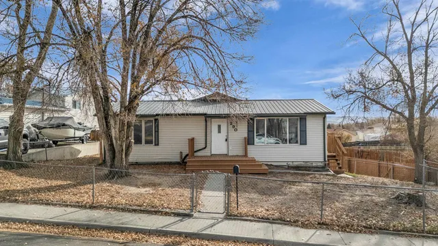 $332,000 | 290 Cedar Street, Green River, WY 82935