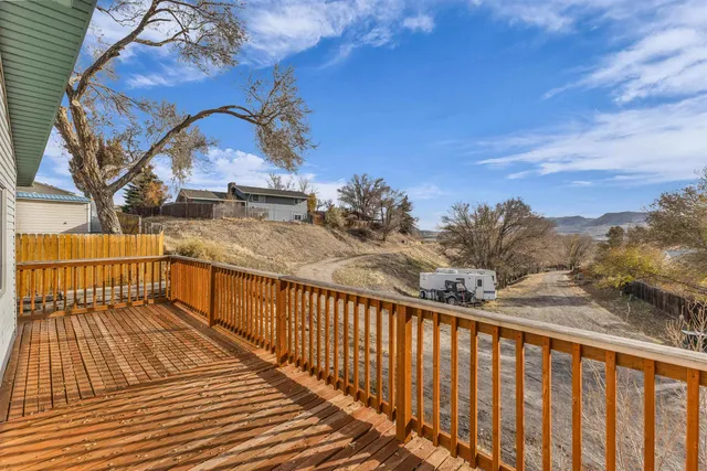 $332,000 | 290 Cedar Street, Green River, WY 82935