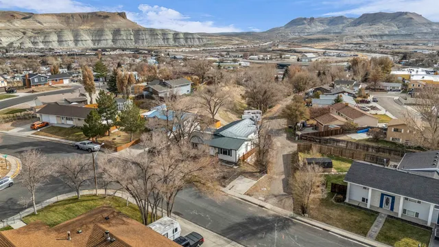 $332,000 | 290 Cedar Street, Green River, WY 82935