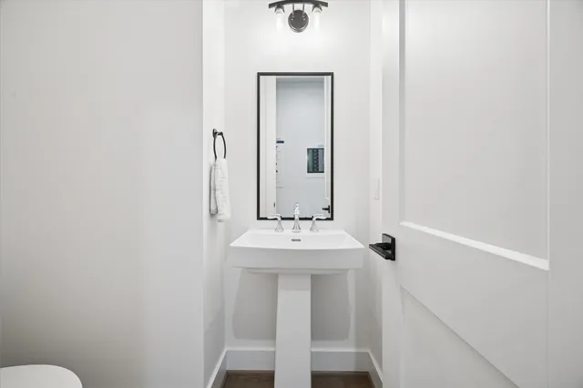 $384,700 | 7702 Sky Dweller Drive, Houston, TX 77055