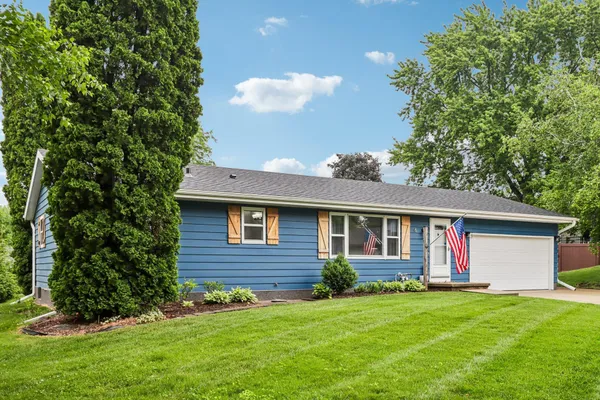 $399,900 | 6 Green Ridge Court, Madison, WI 53704