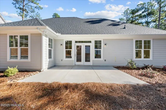 $695,000 | 555 Lake Forest Drive Southeast, Pinehurst, NC 28374