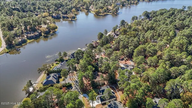 $695,000 | 555 Lake Forest Drive Southeast, Pinehurst, NC 28374