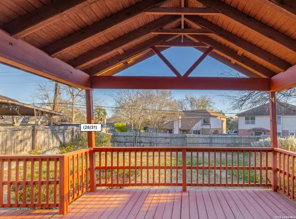 $1,950 | 1048 Sycamore, Schertz, TX 78154