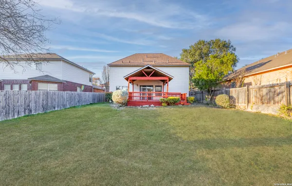 $1,950 | 1048 Sycamore, Schertz, TX 78154
