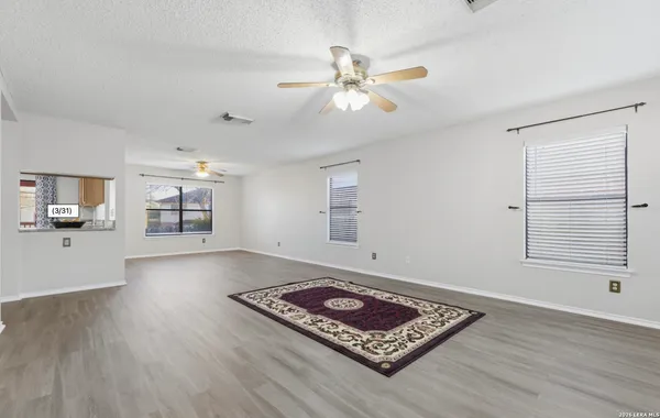 $1,950 | 1048 Sycamore, Schertz, TX 78154