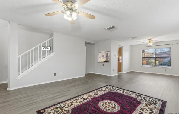 $1,950 | 1048 Sycamore, Schertz, TX 78154