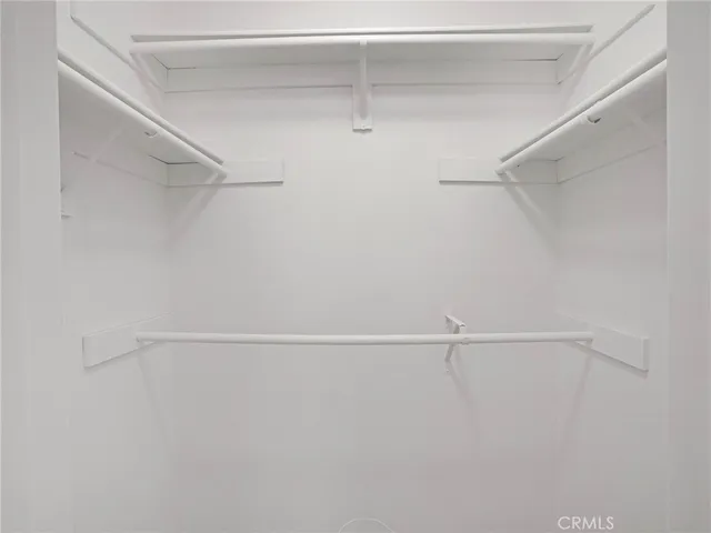 $515,000 | 18411 Hatteras Street, Unit 122, Tarzana, CA 91356