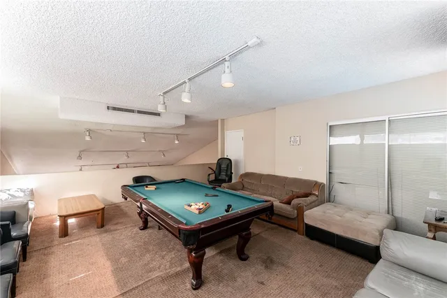 $515,000 | 18411 Hatteras Street, Unit 122, Tarzana, CA 91356