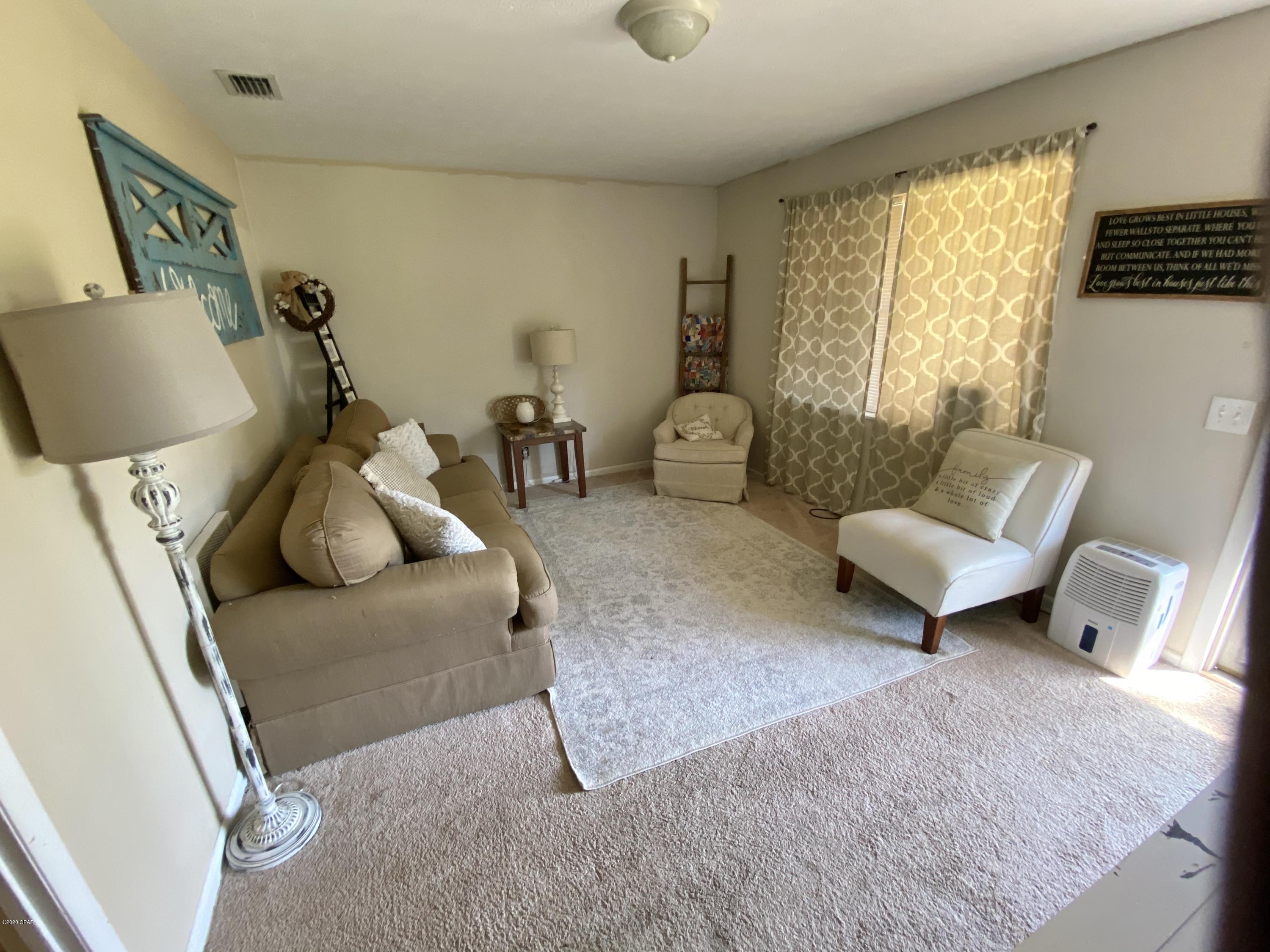 6964 Florida Street Grand Ridge, FL 32442 - Photo 2 of 17 Gallery Image 2