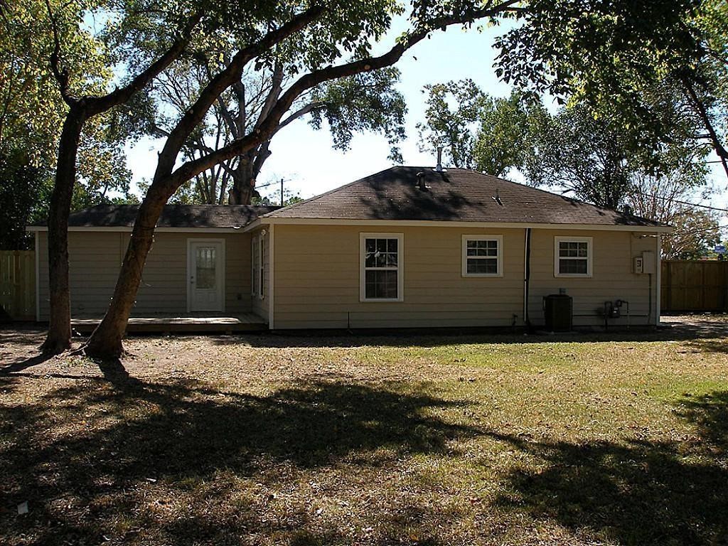 6630 Corbin Street Houston, TX 77055 - Photo 12 of 13