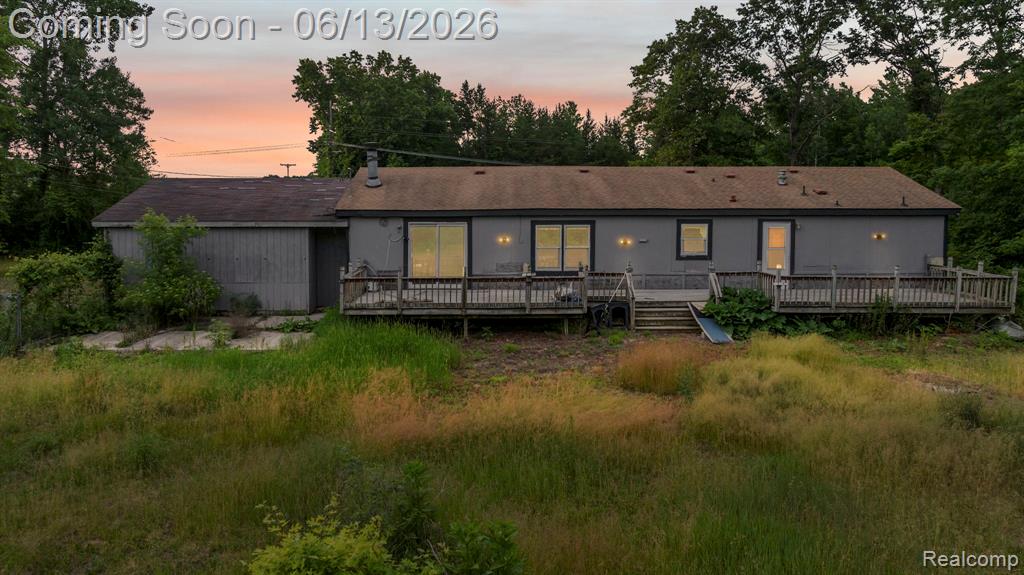 51105 Arkona Road Belleville, MI 48111 - Photo 2 of 32