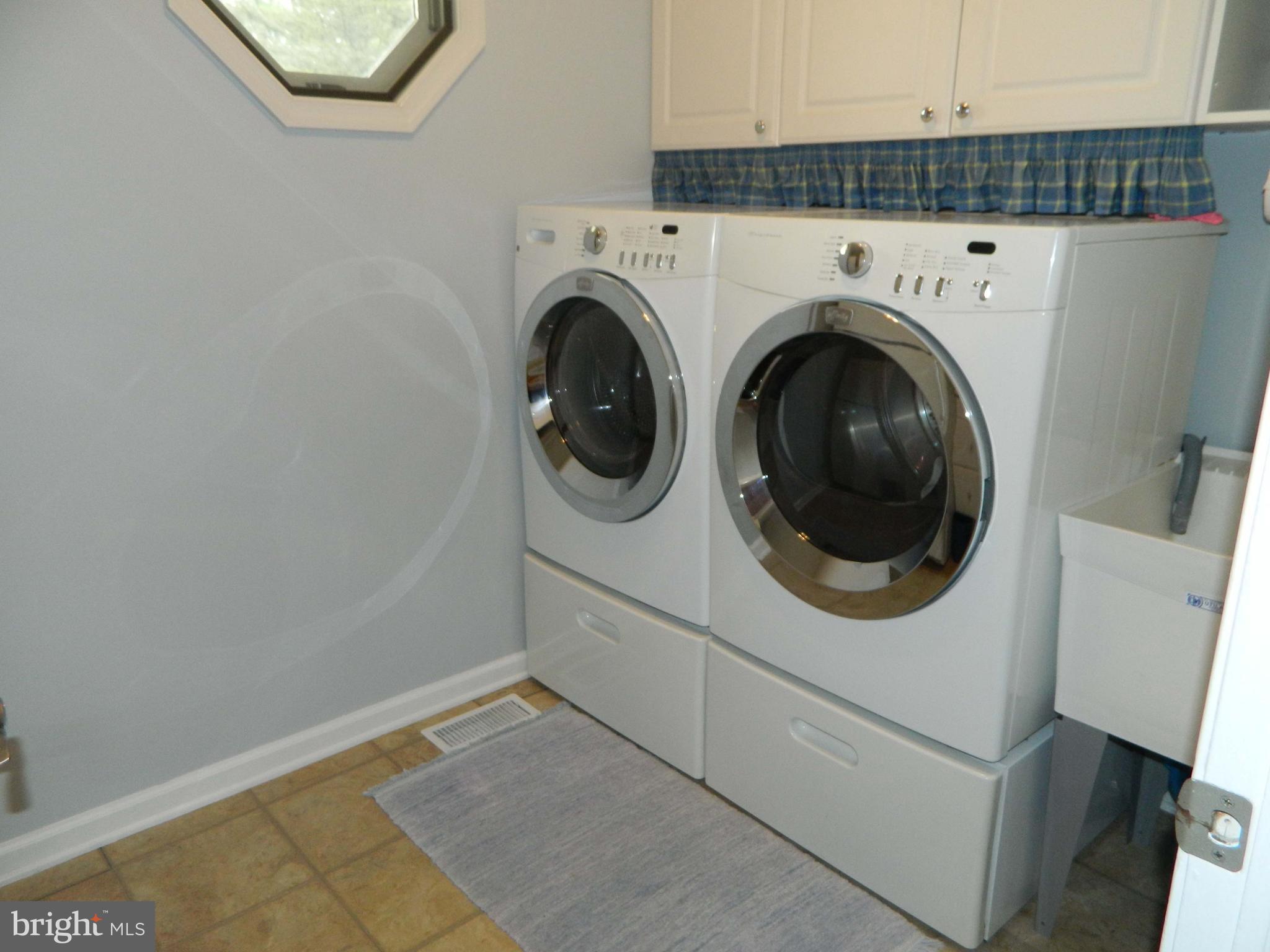 308 Styer Road Glenmoore, PA 19343 - Photo 13 of 22 Laundry room
