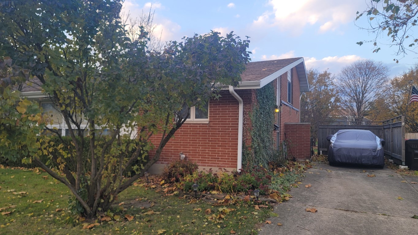 1513 Golfview Road Rantoul, IL 61866 - Photo 1 of 14 Gallery Image 1