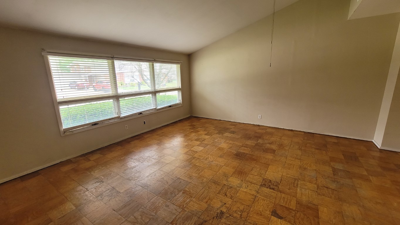 1513 Golfview Road Rantoul, IL 61866 - Photo 4 of 14 Gallery Image 4