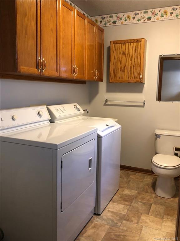 372 Oriole Road Brevard, NC 28712 - Photo 16 of 27 Gallery Image 16