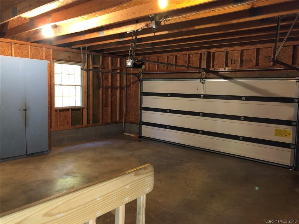 372 Oriole Road Brevard, NC 28712 - Photo 19 of 27 Gallery Image 19