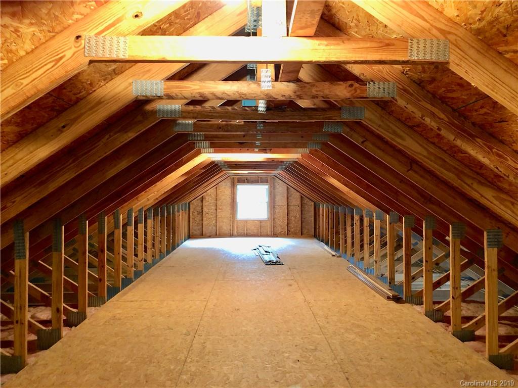 372 Oriole Road Brevard, NC 28712 - Photo 21 of 27 Gallery Image 21