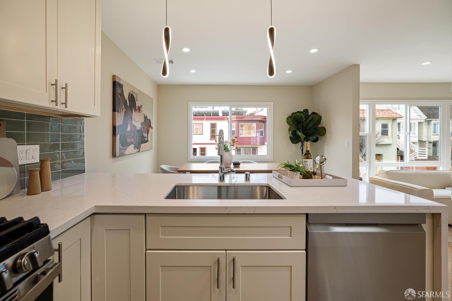 537 Russia Avenue San Francisco, CA 94112 - Photo 24 of 69