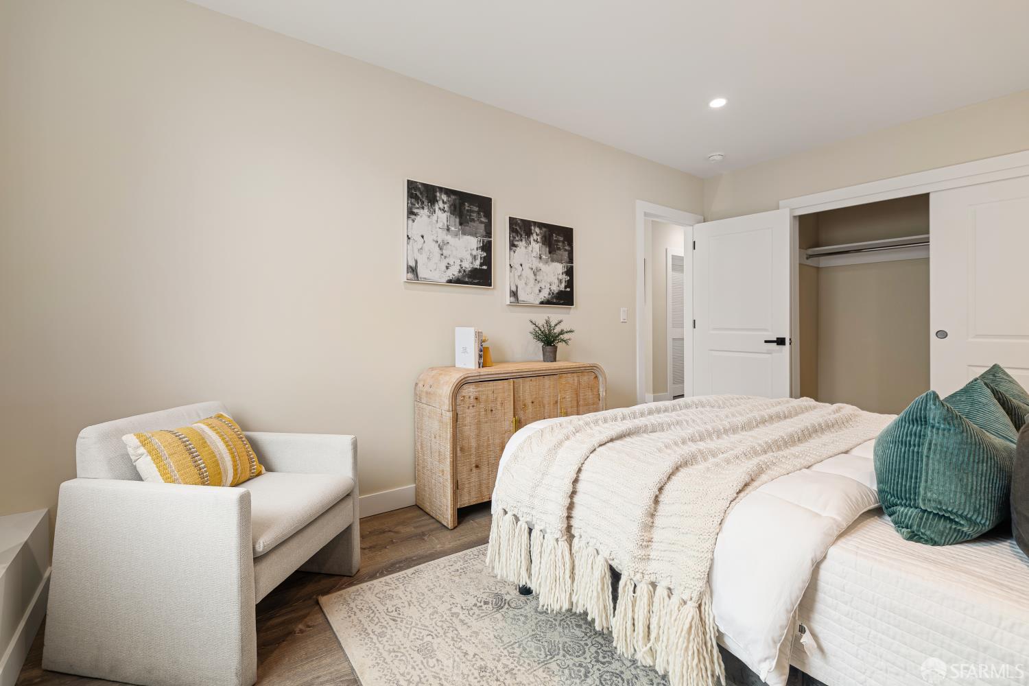 537 Russia Avenue San Francisco, CA 94112 - Photo 43 of 69 a bedroom with a bed and couch