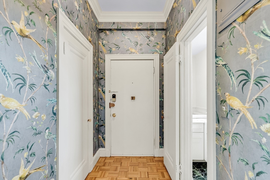 311 Commonwealth Avenue, Unit 71 Boston, MA 02115 - Photo 13 of 19 a view of walk in closet