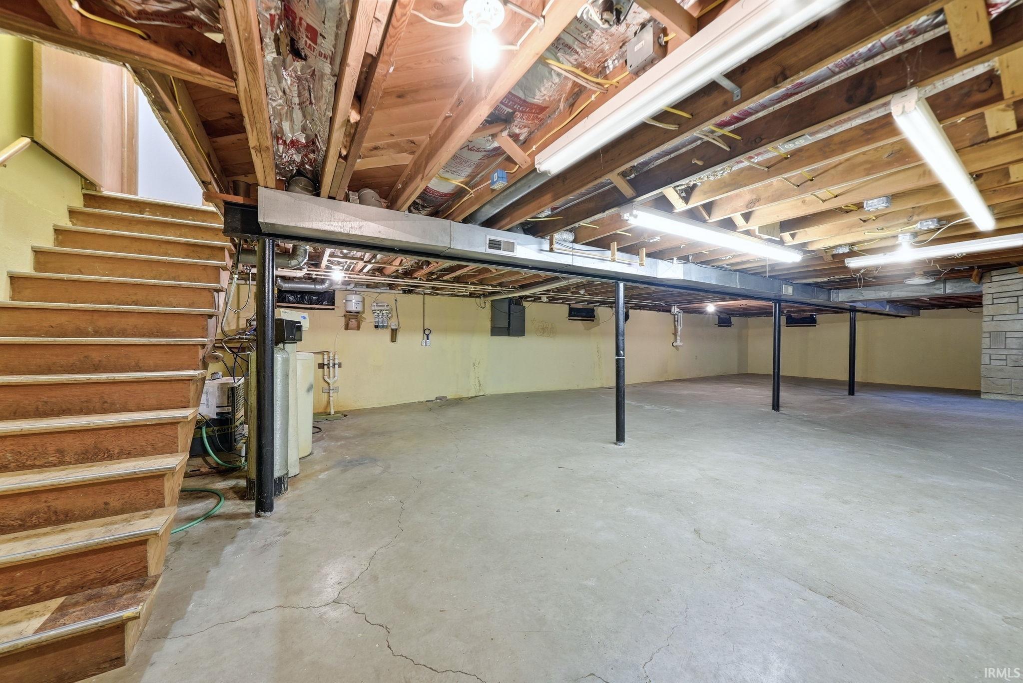 2113 Maples Road Fort Wayne, IN 46816 - Photo 24 of 33 Gallery Image 24