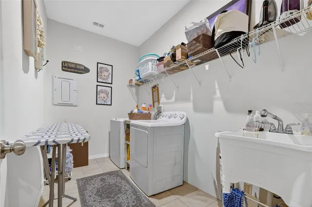 $682,900 | 910 Zeek Ridge Court, Clermont, FL 34715